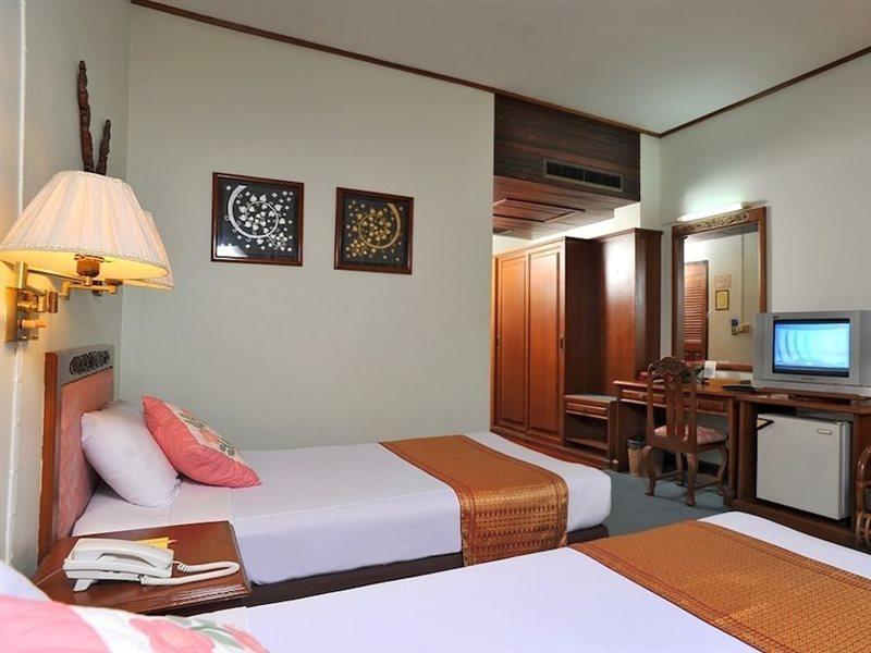 Maeyom Palace Hotel Phre Kültér fotó