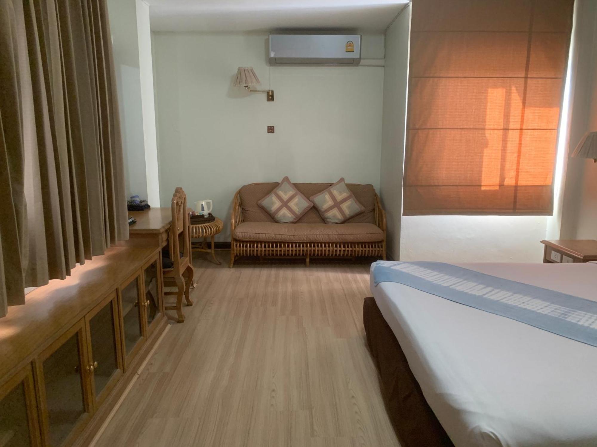 Maeyom Palace Hotel Phre Kültér fotó