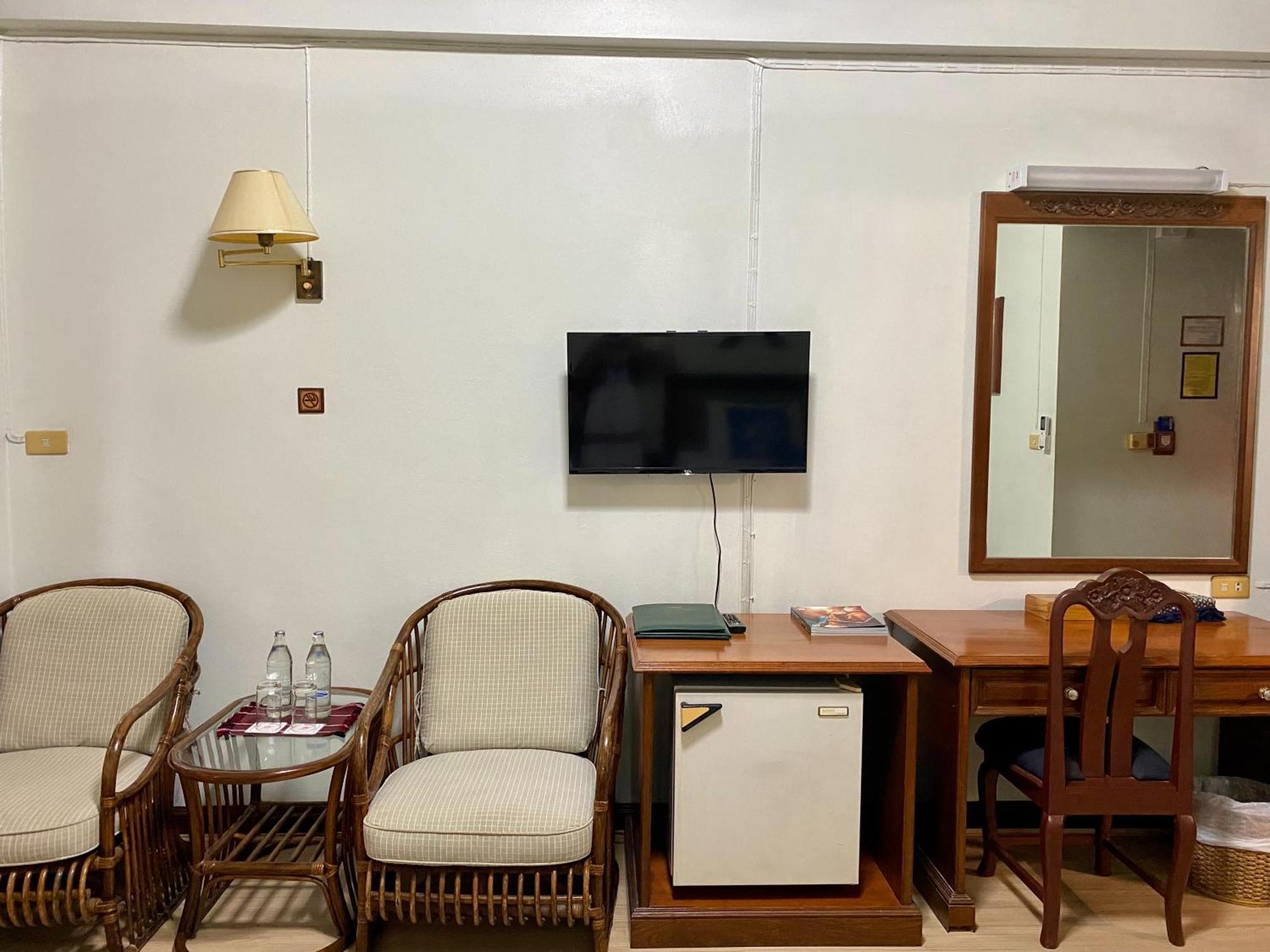 Maeyom Palace Hotel Phre Kültér fotó