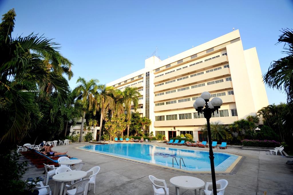 Maeyom Palace Hotel Phre Kültér fotó