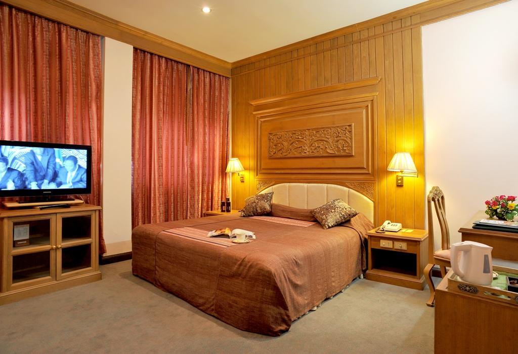 Maeyom Palace Hotel Phre Kültér fotó